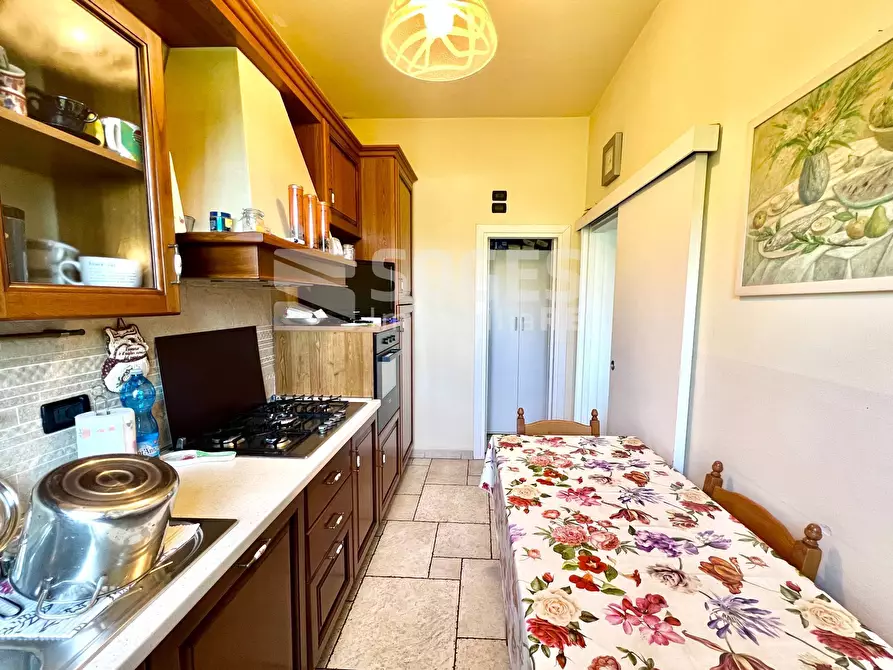 Immagine 8 di Appartamento in vendita  in Via Livorno a Loro Ciuffenna