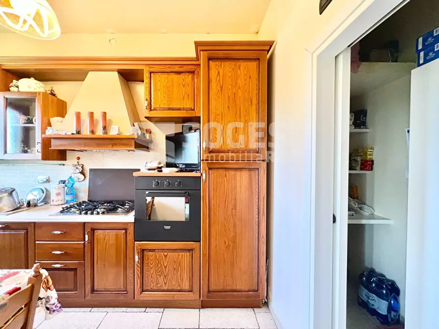 Immagine 9 di Appartamento in vendita  in Via Livorno a Loro Ciuffenna