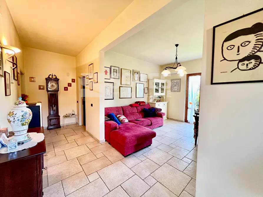 Immagine 2 di Appartamento in vendita  in Via Livorno a Loro Ciuffenna