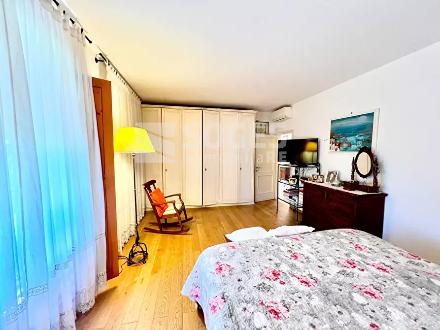 Immagine 13 di Appartamento in vendita  in Via Livorno a Loro Ciuffenna