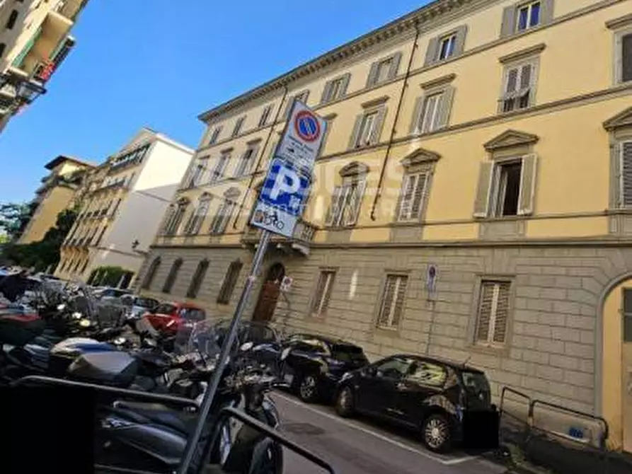 Immagine 16 di Appartamento in vendita  in Via Montebello a Firenze