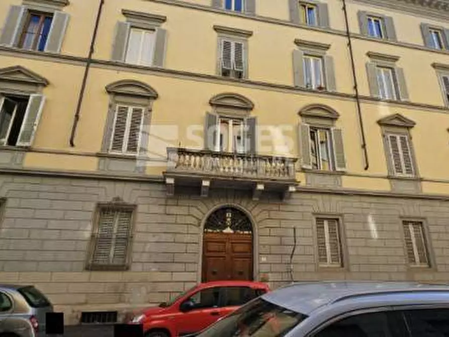 Immagine 17 di Appartamento in vendita  in Via Montebello a Firenze