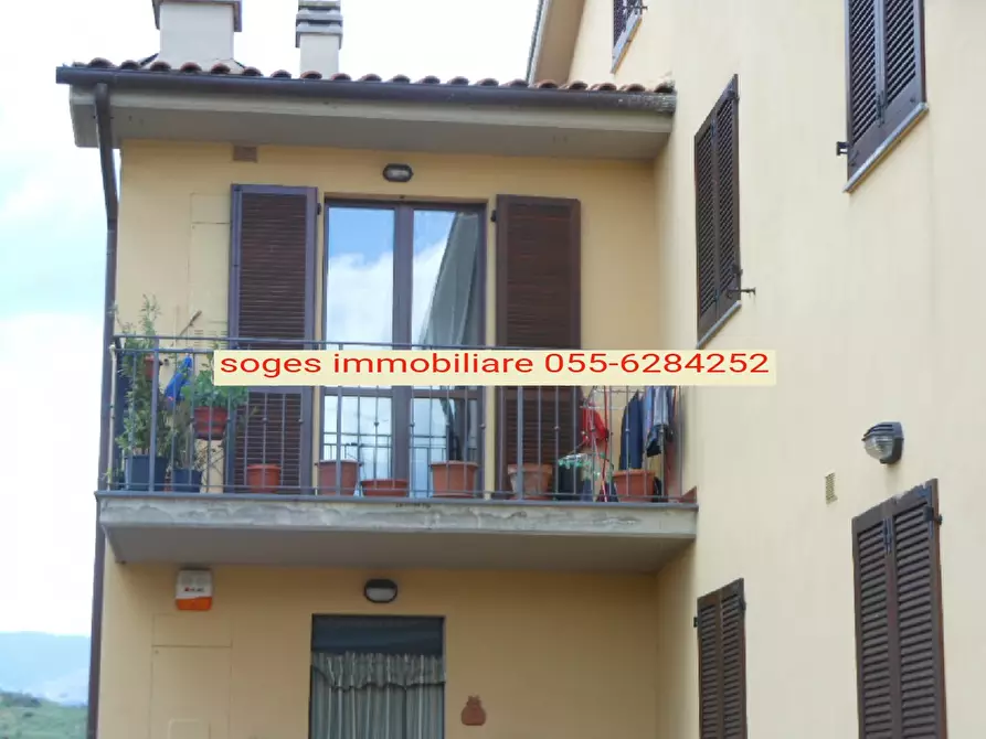 Immagine 1 di Appartamento in vendita  in Via della Resistenza a Montevarchi