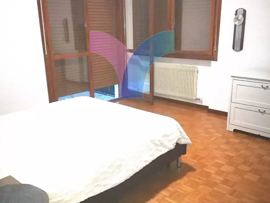 Immagine 10 di Appartamento in vendita  in via muri a Treviso