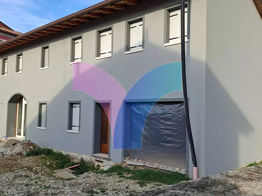 Immagine 2 di Villetta a schiera in vendita  in via  francesco baracca a Istrana
