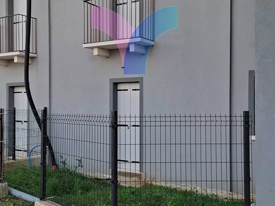 Immagine 4 di Villetta a schiera in vendita  in via  francesco baracca a Istrana