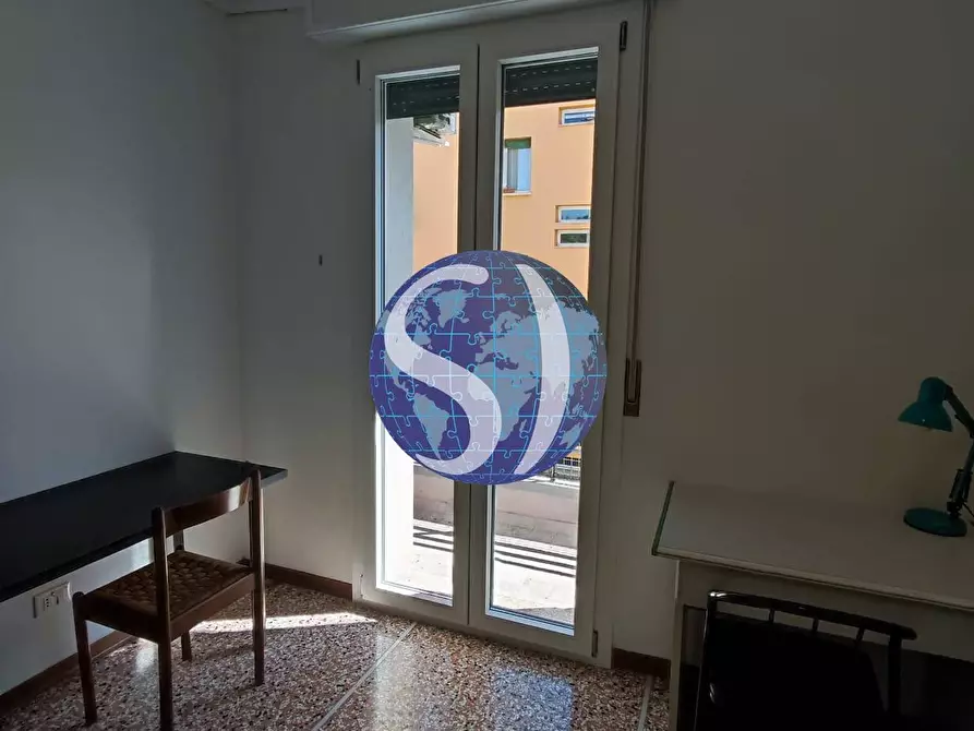 Immagine 1 di Appartamento in vendita  a Bologna