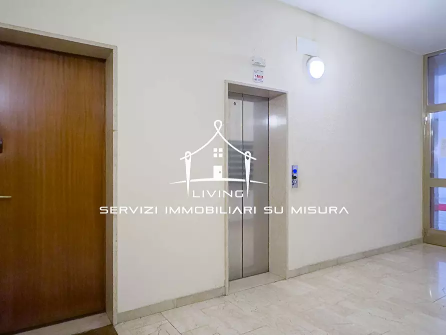 Immagine 17 di Appartamento in vendita  in Via XXIV Maggio a Bergamo