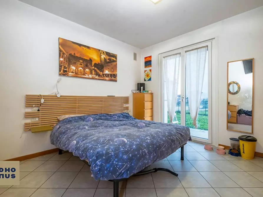 Immagine 15 di Appartamento in vendita  in Via IV Novembre a Brembate Di Sopra