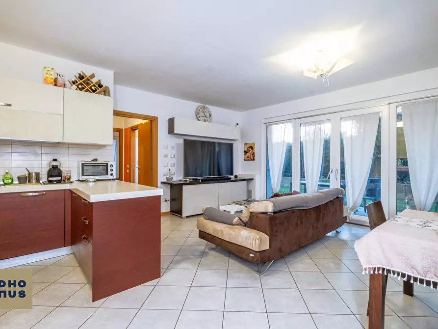 Immagine 7 di Appartamento in vendita  in Via IV Novembre a Brembate Di Sopra