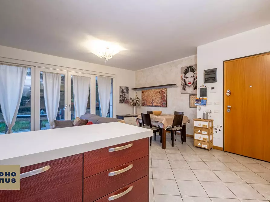 Immagine 3 di Appartamento in vendita  in Via IV Novembre a Brembate Di Sopra