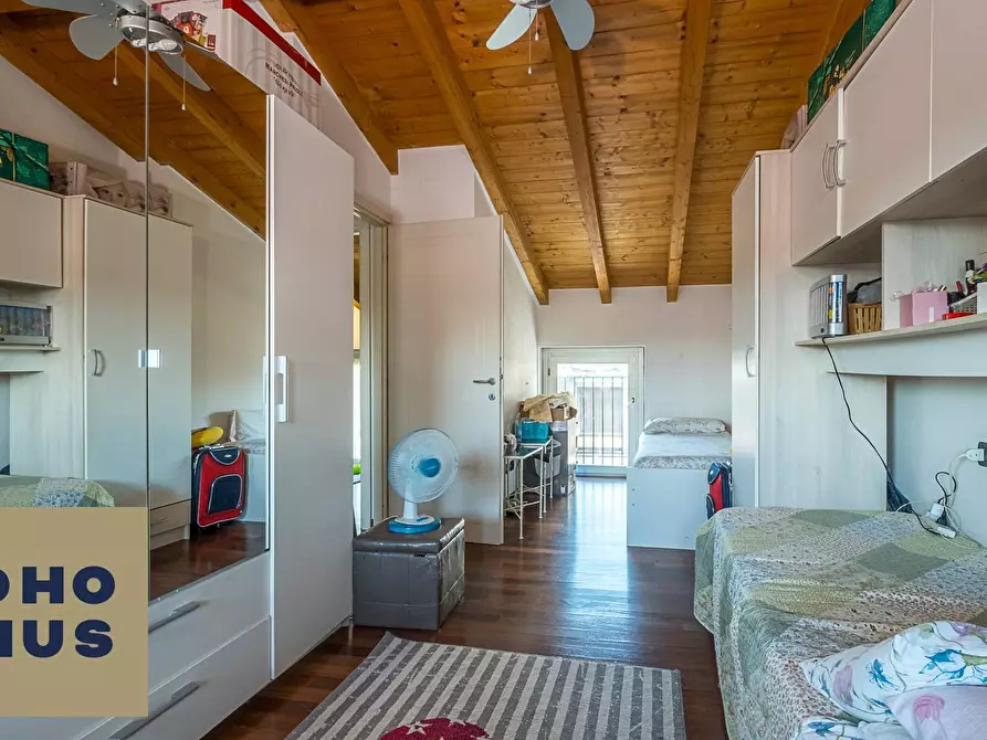 Immagine 16 di Appartamento in vendita  in Via IV Novembre a Seriate