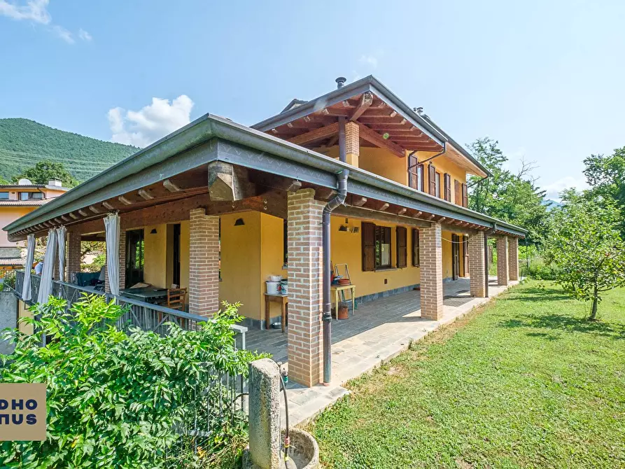 Immagine 5 di Villa in vendita  in Via Dosso a Trescore Balneario