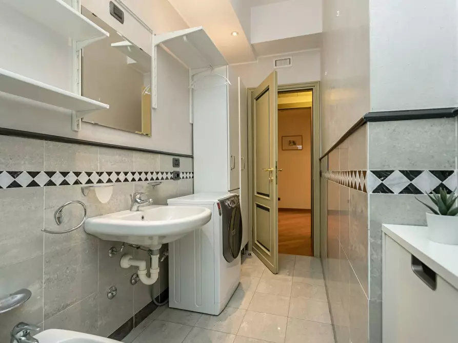 Immagine 17 di Appartamento in affitto  in VIA CASALINO a Bergamo