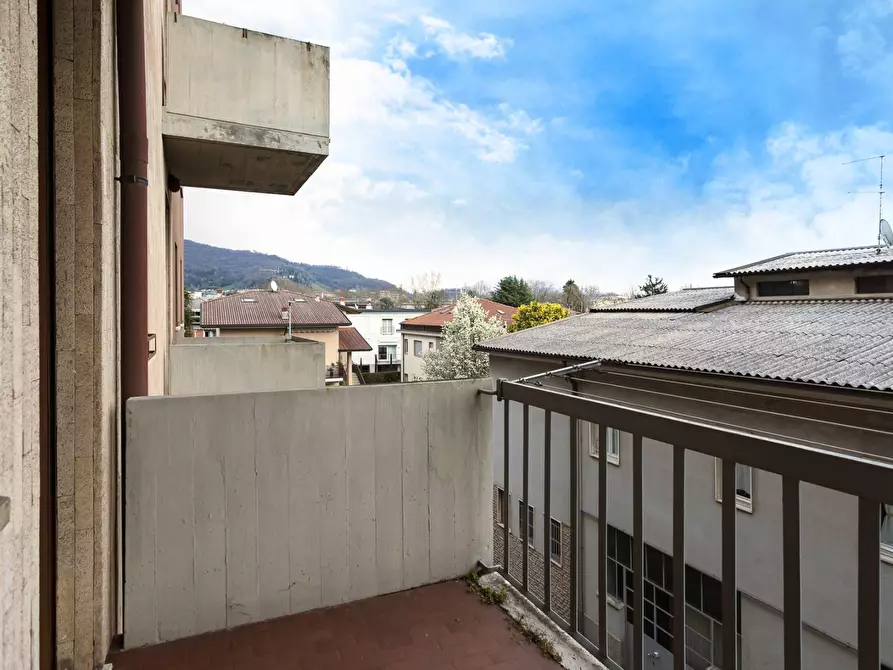 Immagine 9 di Appartamento in affitto  in VIA CRESCENZI a Bergamo