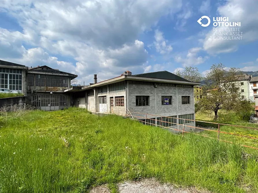 Immagine 10 di Capannone industriale in vendita  in via Cepino a Sant'omobono Terme