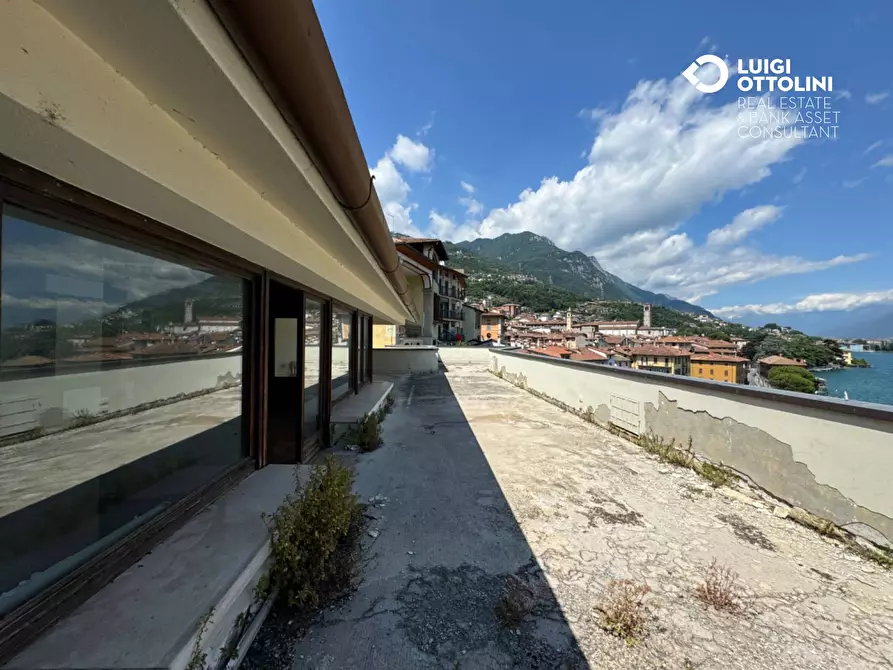 Immagine 27 di Palazzo in vendita  in Piazza XIII Martiri a Lovere