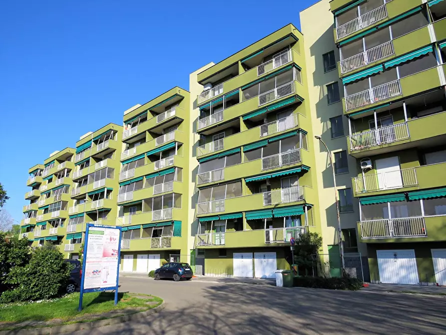Immagine 1 di Appartamento in vendita  in Via Brodolini a Pieve Emanuele