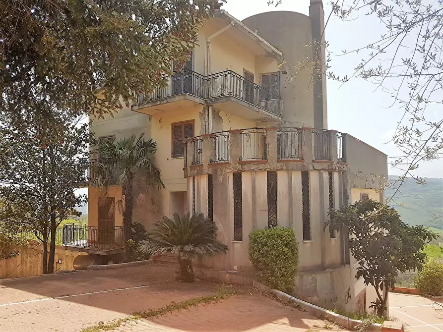 Immagine 3 di Villa in vendita  in Via Consortile Vitulanese a Foglianise