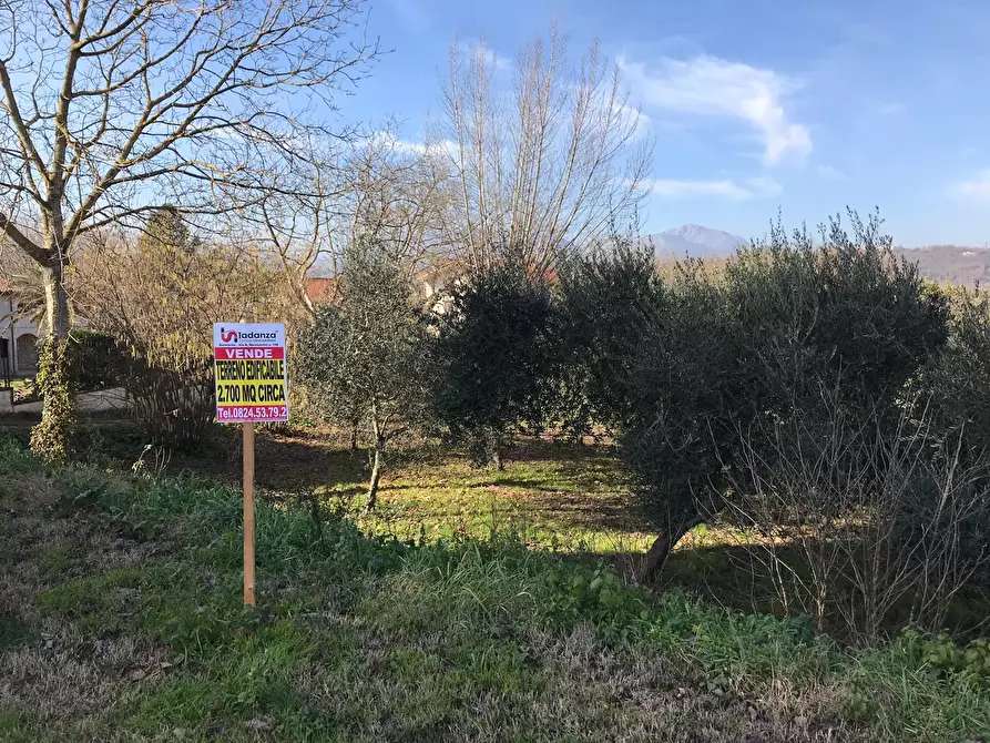 Immagine 6 di Terreno residenziale in vendita  in Santa Clementina a Benevento