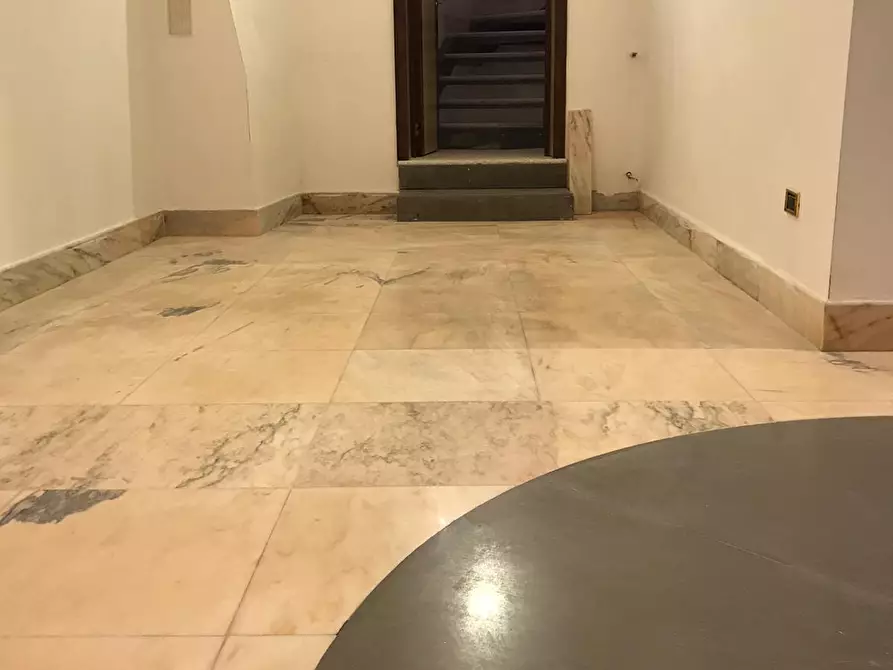 Immagine 3 di Palazzo in affitto  in Corso Giuseppe Garibaldi a Benevento