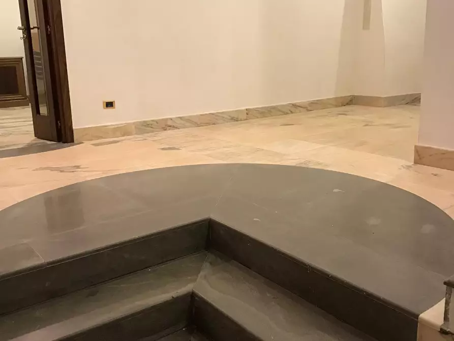 Immagine 4 di Palazzo in affitto  in Corso Giuseppe Garibaldi a Benevento