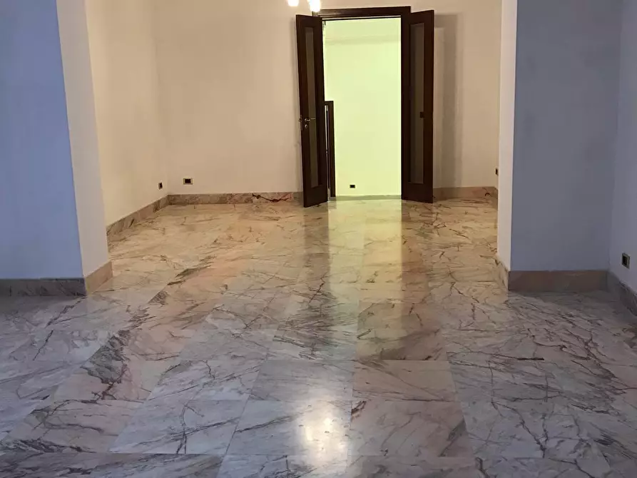 Immagine 9 di Palazzo in affitto  in Corso Giuseppe Garibaldi a Benevento