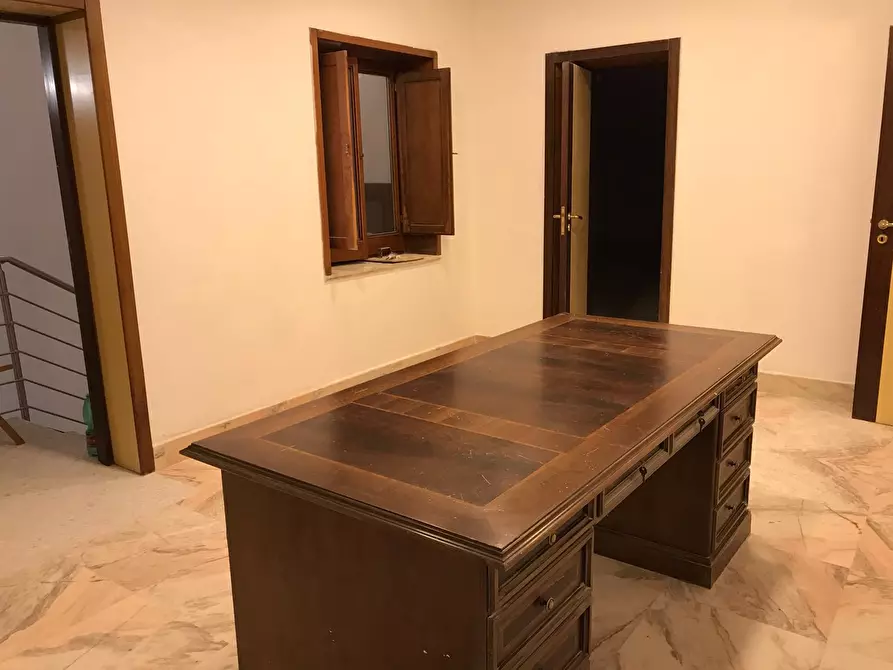 Immagine 15 di Palazzo in affitto  in Corso Giuseppe Garibaldi a Benevento