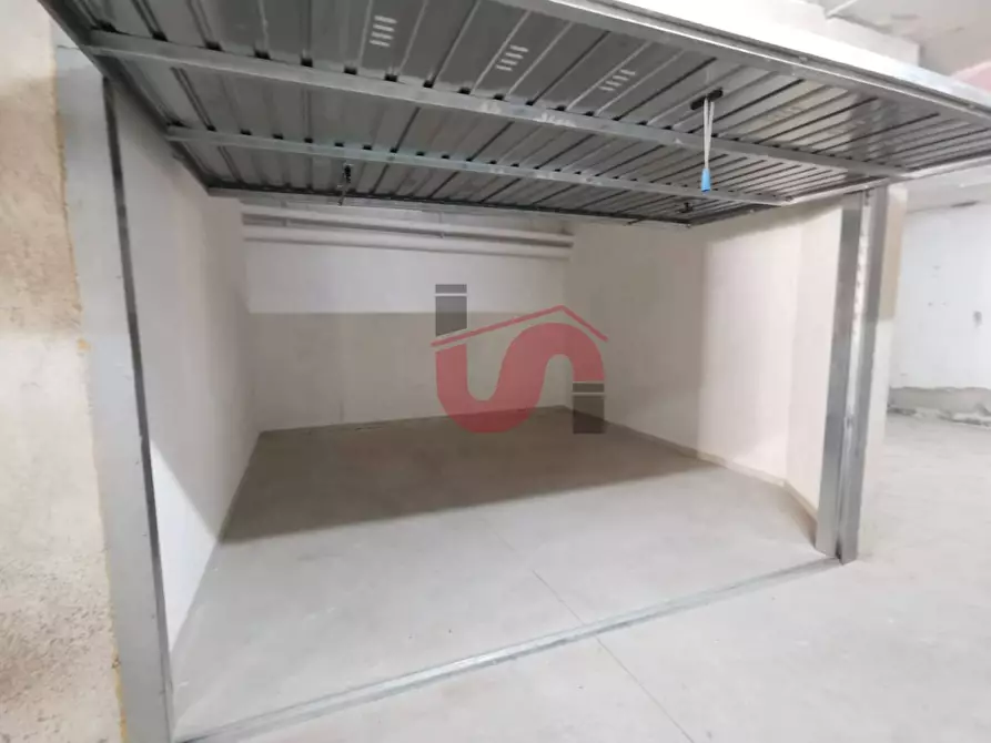 Immagine 4 di Box auto in vendita  in Viale Mellusi a Benevento