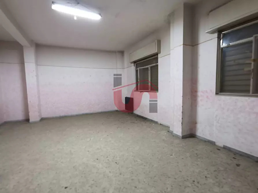 Immagine 6 di Locale commerciale in vendita  in Via Piermarini a Benevento