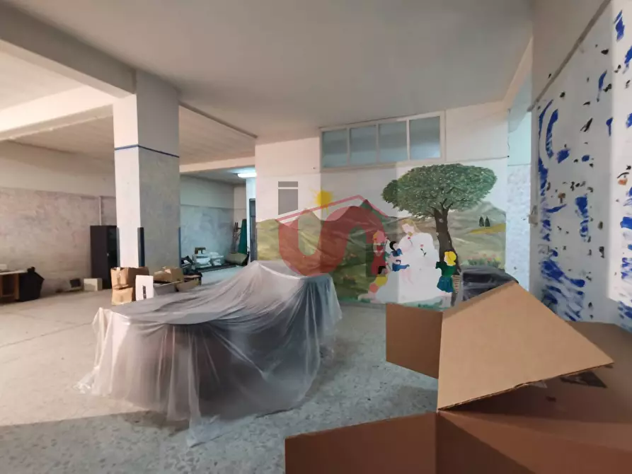 Immagine 3 di Locale commerciale in vendita  in Via Piermarini a Benevento