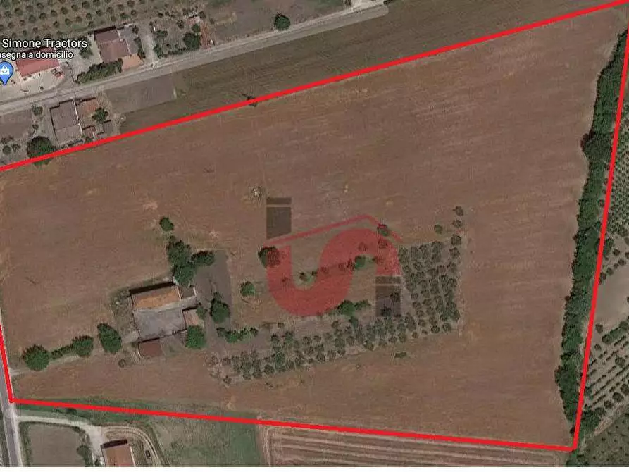 Immagine 1 di Terreno industriale in vendita  in Contrada Roseto a Benevento