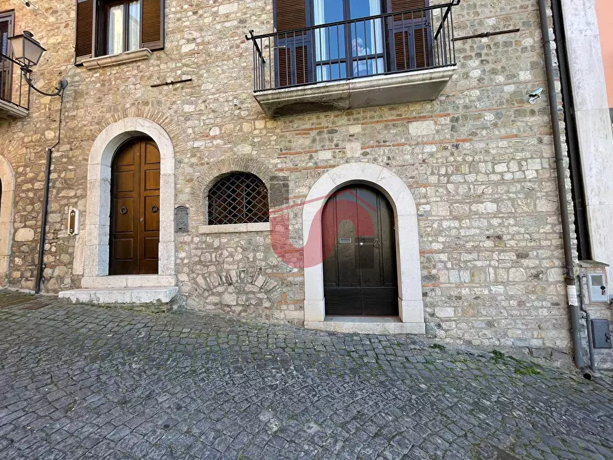 Immagine 29 di Locale commerciale in affitto  in Via Damaso a Benevento