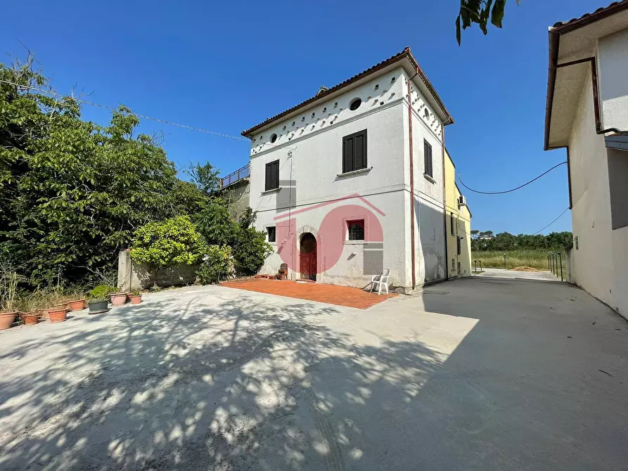 Immagine 1 di Casa indipendente in vendita  in Contrada Malecagna a Benevento
