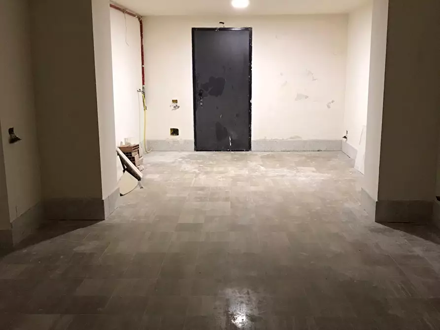 Immagine 24 di Palazzo in vendita  in Corso Giuseppe Garibaldi a Benevento