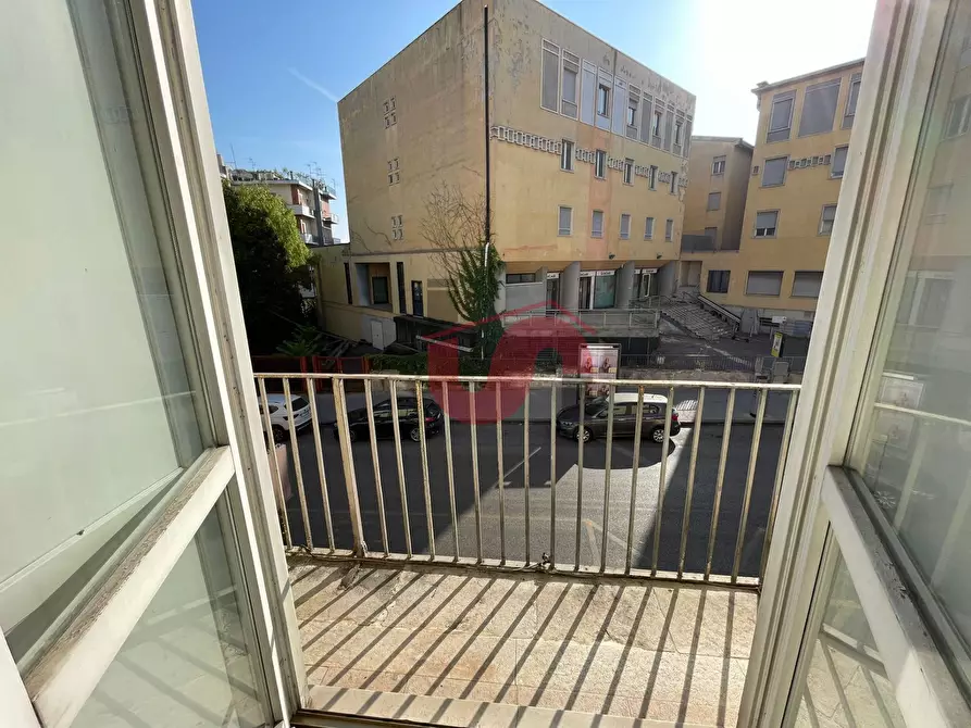 Immagine 14 di Ufficio in vendita  in Via Mario La Vipera a Benevento