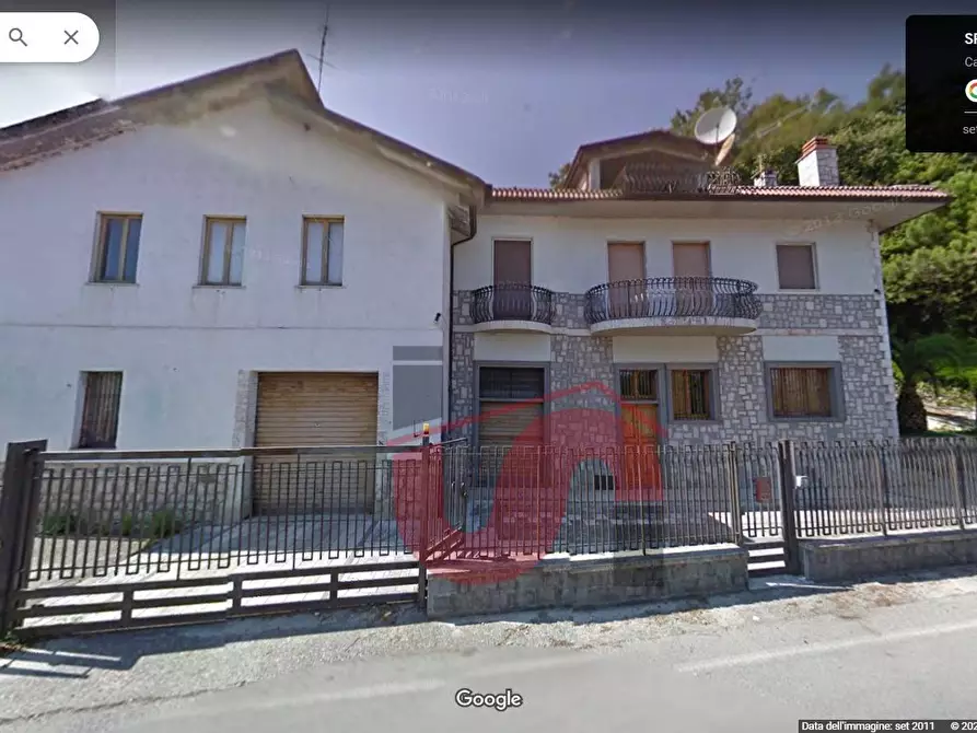 Immagine 2 di Villa in vendita  in Strada Provinciale Vitulanese a Cautano