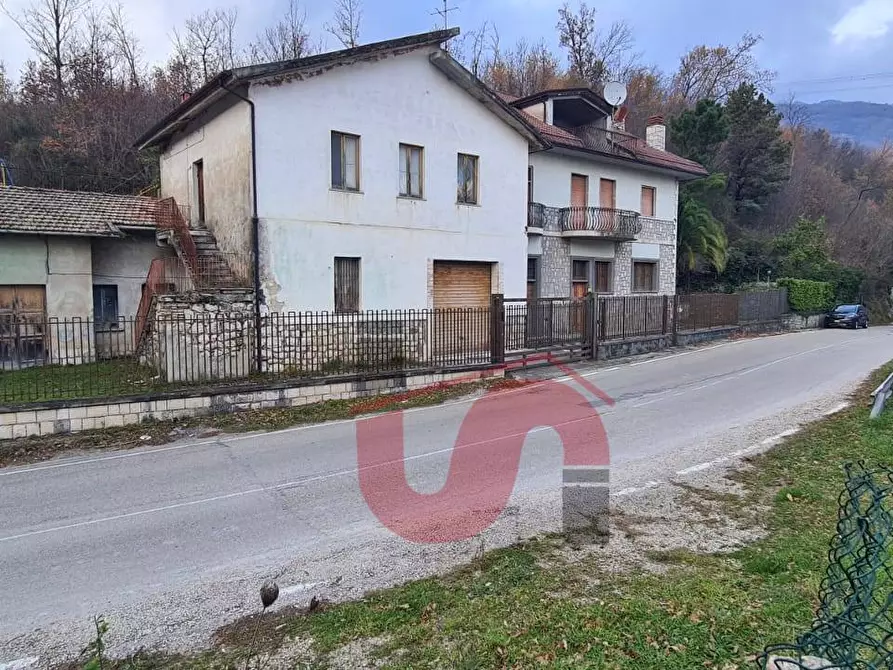 Immagine 8 di Villa in vendita  in Strada Provinciale Vitulanese a Cautano