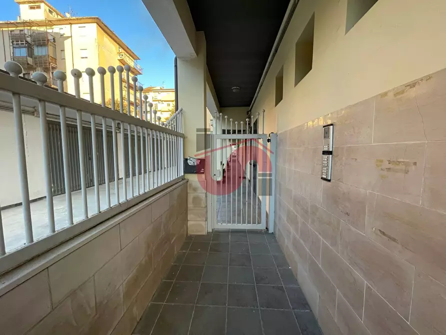 Immagine 3 di Negozio in affitto  in Via Vittorio Veneto a Benevento