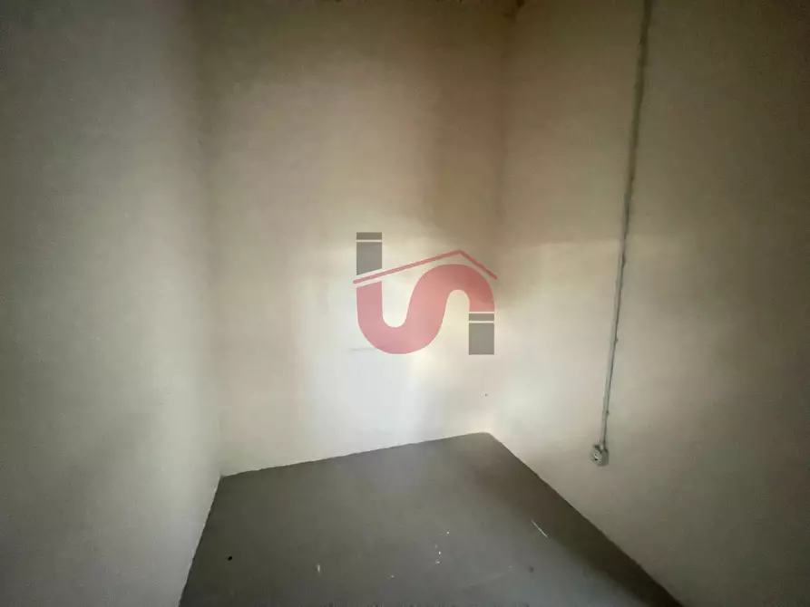 Immagine 10 di Negozio in affitto  in Via Vittorio Veneto a Benevento