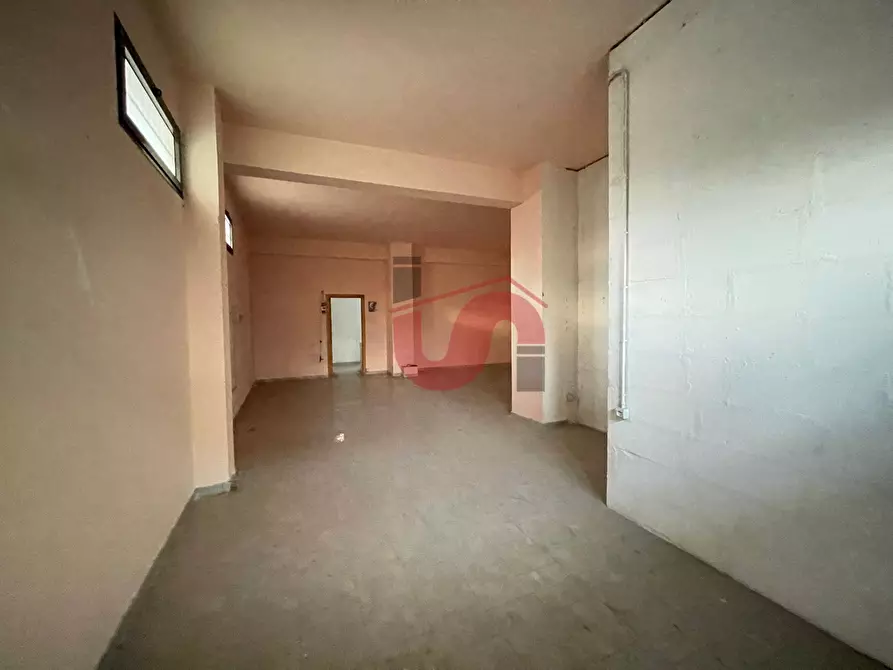 Immagine 12 di Negozio in affitto  in Via Vittorio Veneto a Benevento