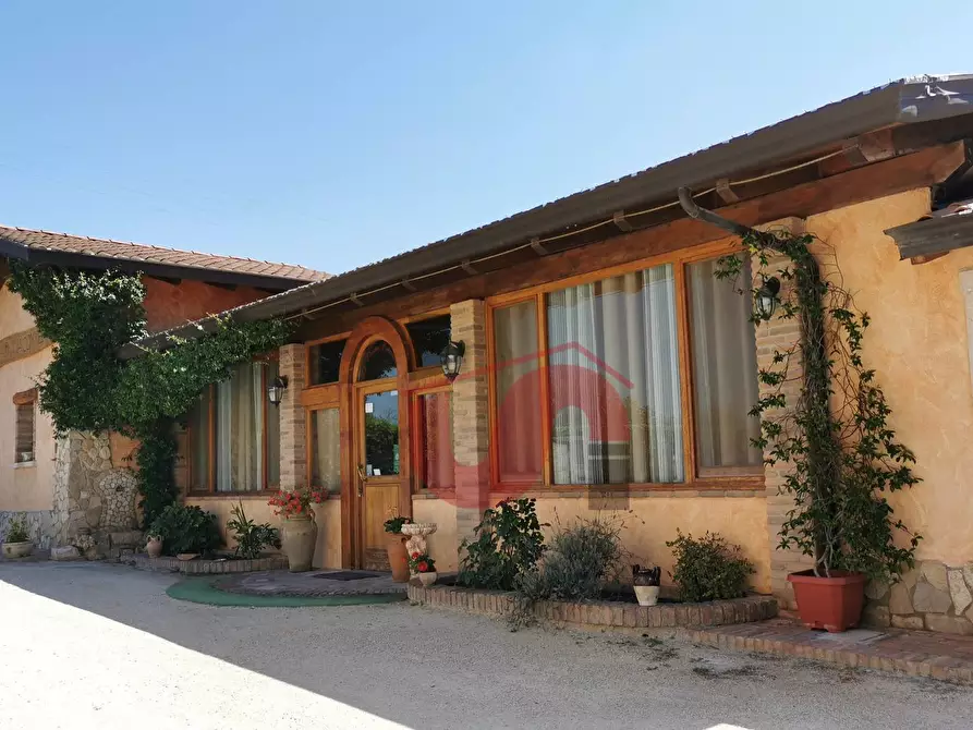 Immagine 1 di Casa indipendente in vendita  in Via Cesine a San Giorgio Del Sannio
