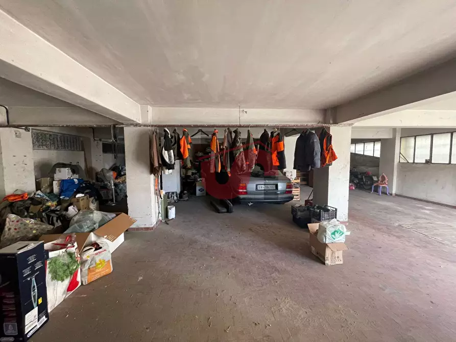 Immagine 6 di Magazzino in vendita  in Via Torre Della Catena a Benevento