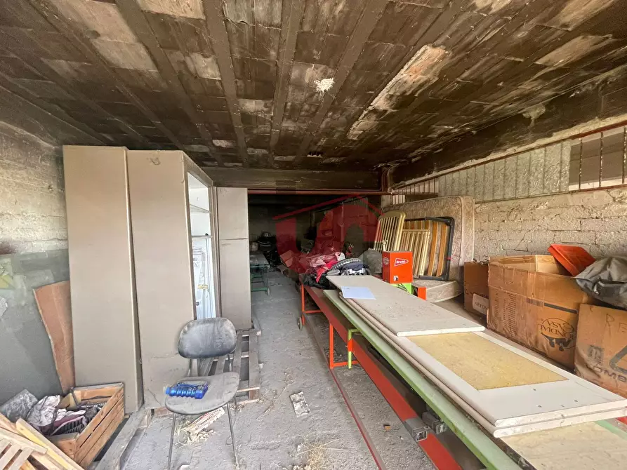 Immagine 13 di Magazzino in vendita  in Via Torre Della Catena a Benevento