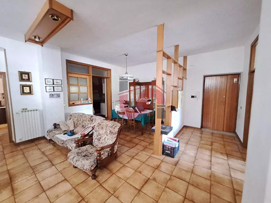 Immagine 2 di Appartamento in vendita  in Viale Spinelli a San Giorgio Del Sannio