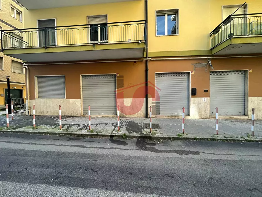 Immagine 1 di Magazzino in vendita  in Via Tommaso Bucciano a Benevento