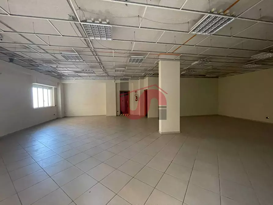 Immagine 4 di Magazzino in vendita  in Via Tommaso Bucciano a Benevento