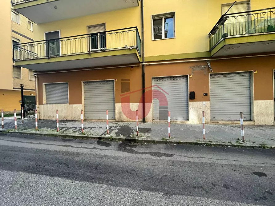 Immagine 17 di Magazzino in vendita  in Via Tommaso Bucciano a Benevento