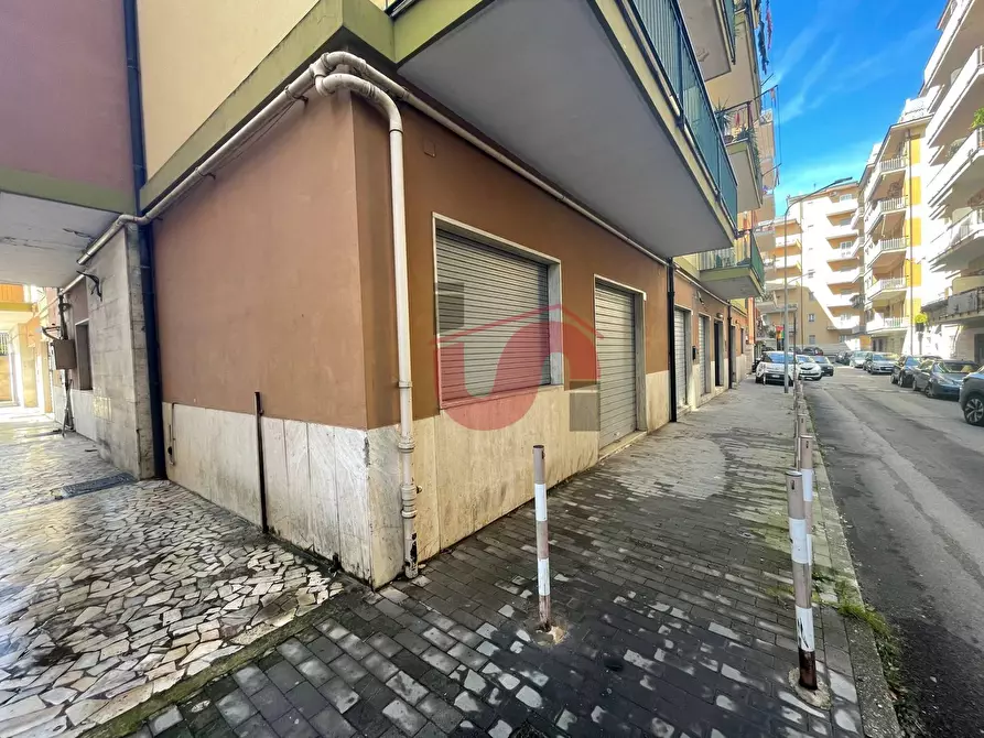 Immagine 18 di Magazzino in vendita  in Via Tommaso Bucciano a Benevento