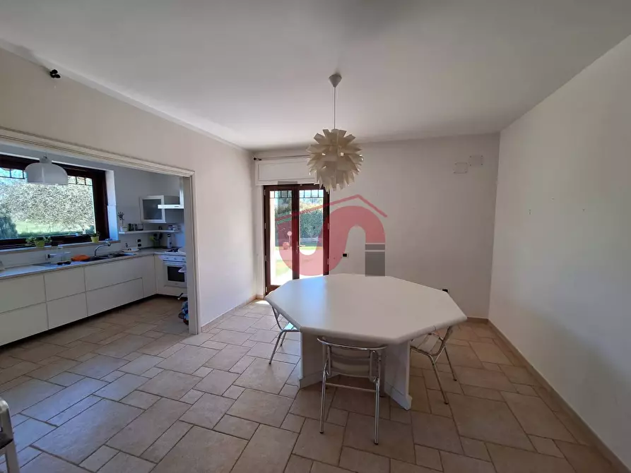 Immagine 28 di Villa in vendita  in Località Pastene a Benevento